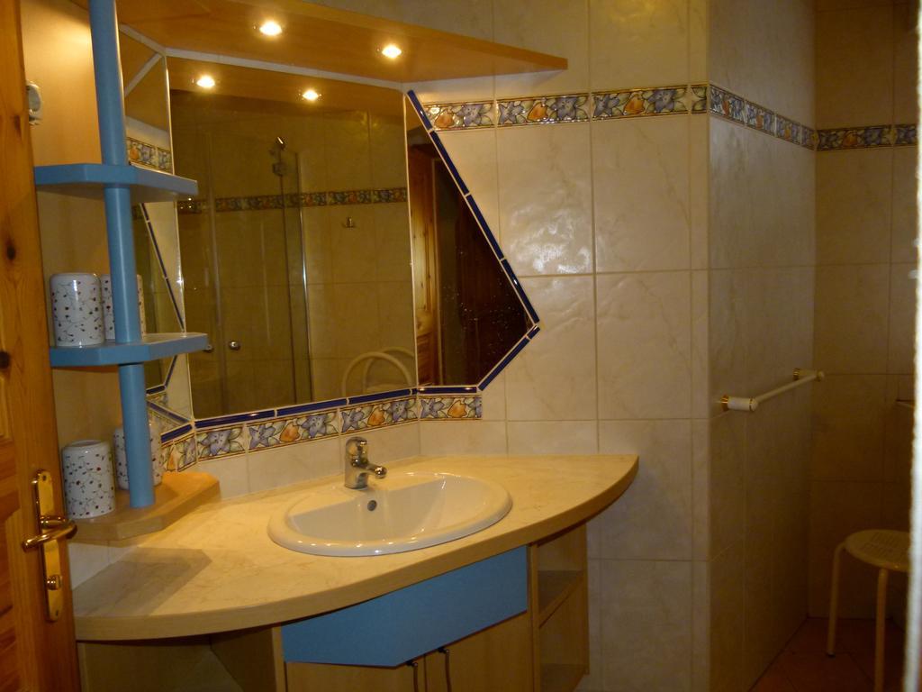 Apartmán Haus Puntigam Bad Goisern Pokoj fotografie